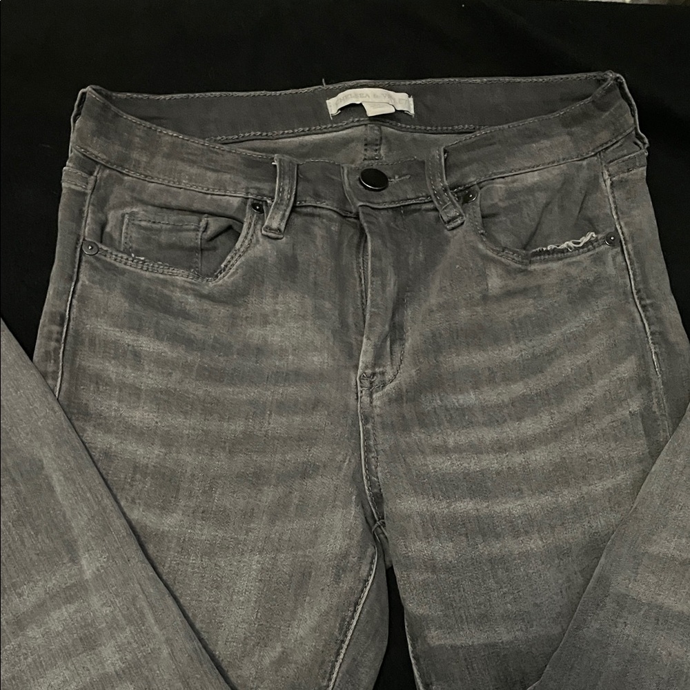 Chelsea & Violet Charcoal Skinny Jeans